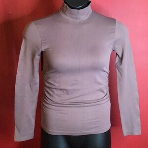 LAST TANGO TURTLENECK TOP SIZE M/L